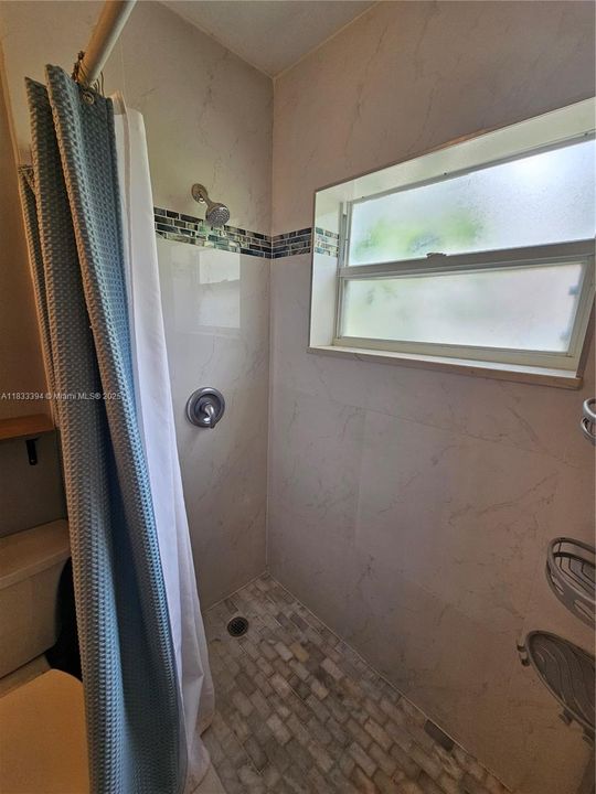 最近租的: $3,500 (3 贝兹, 2 浴室, 2165 平方英尺)