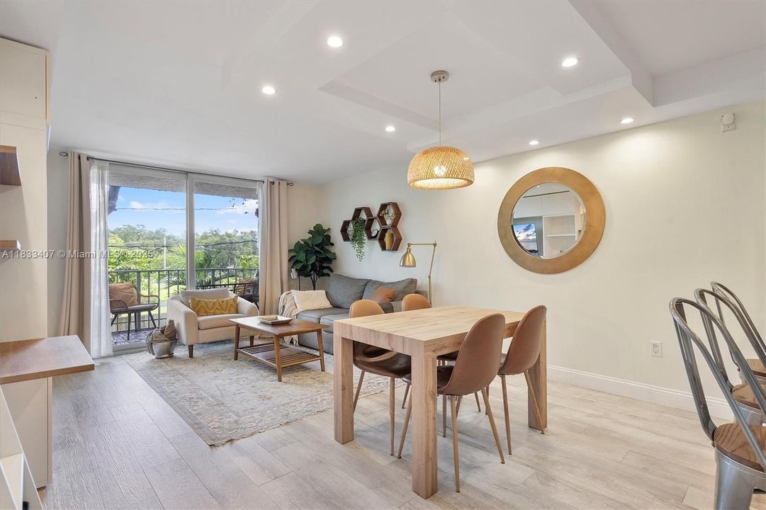 待售: $310,000 (1 贝兹, 1 浴室, 770 平方英尺)