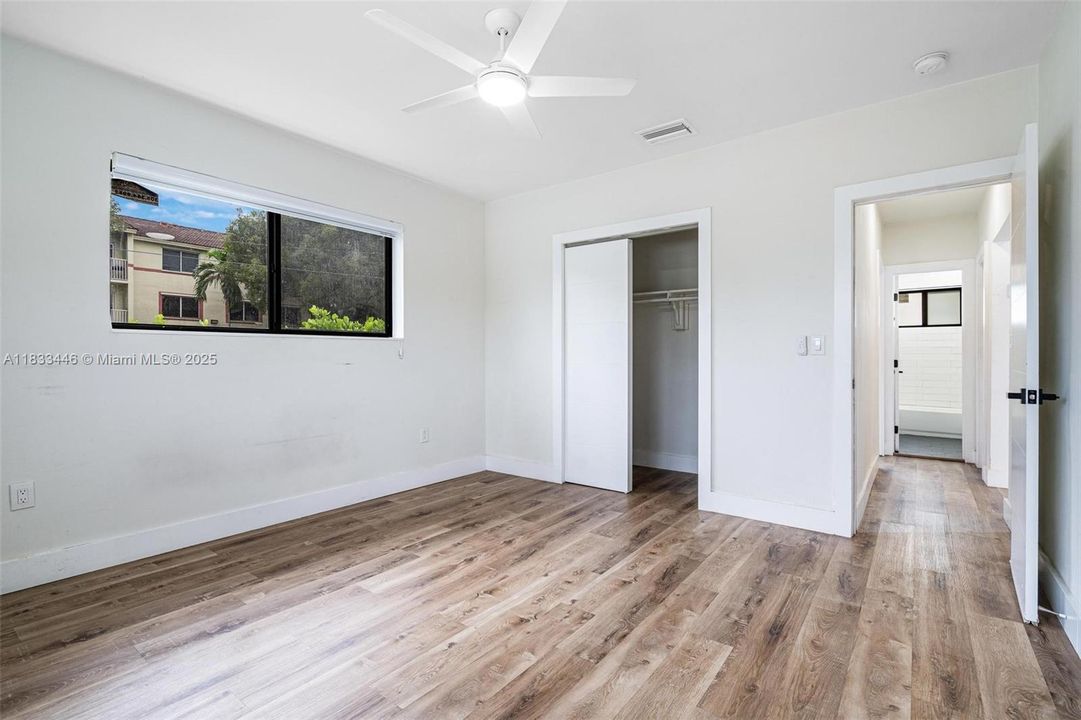 Недавно продано: $524,000 (4 спален, 2 ванн, 1546 Квадратных фут)