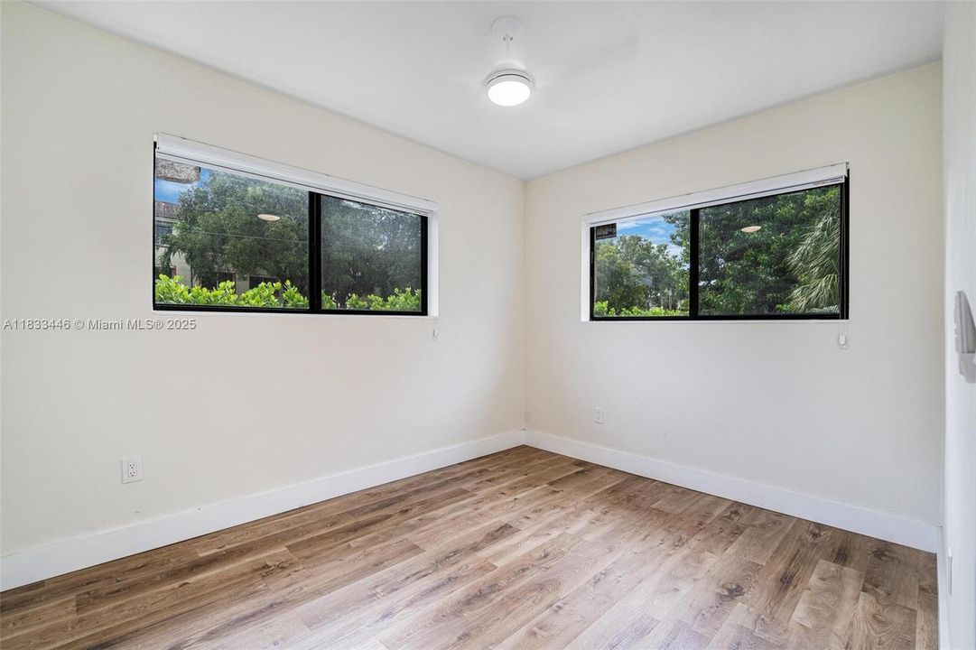 Недавно продано: $524,000 (4 спален, 2 ванн, 1546 Квадратных фут)