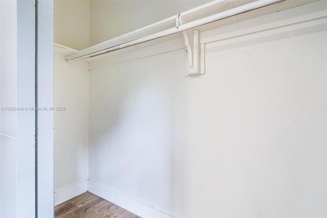 Недавно продано: $524,000 (4 спален, 2 ванн, 1546 Квадратных фут)