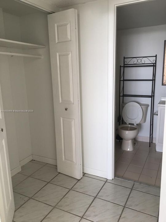 For Sale: $139,800 (1 beds, 1 baths, 790 Square Feet)