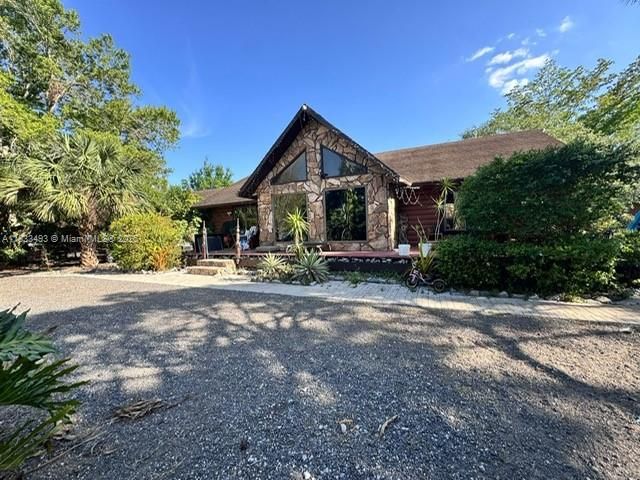 En Venta: $449,000 (3 camas, 2 baños, 1753 Pies cuadrados)