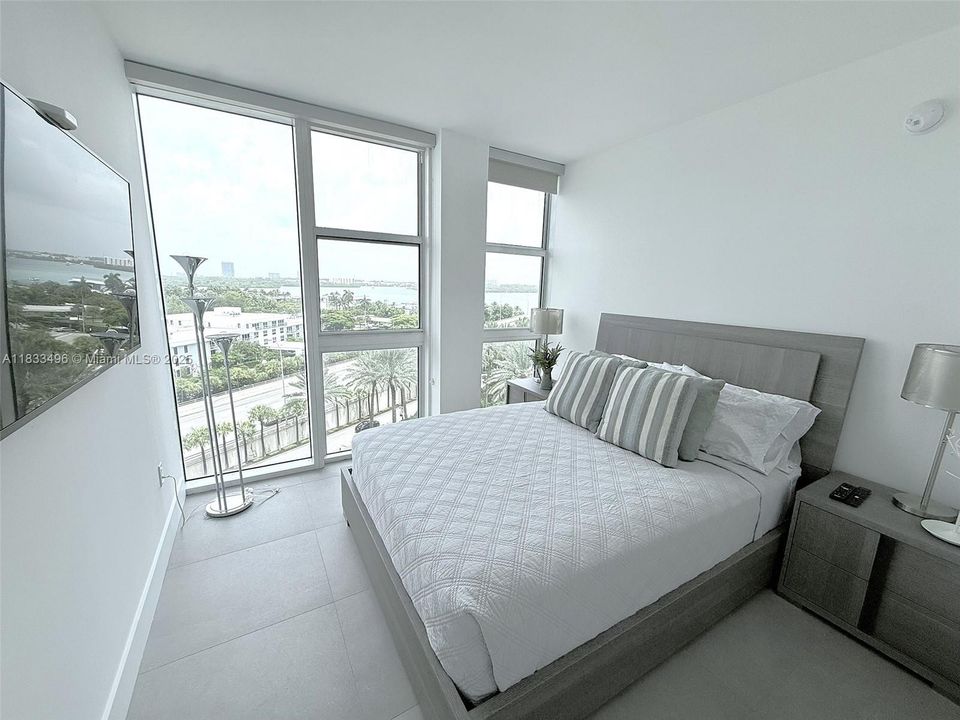 En Venta: $1,950,000 (3 camas, 2 baños, 1300 Pies cuadrados)