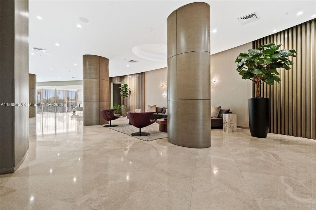 En Venta: $1,950,000 (3 camas, 2 baños, 1300 Pies cuadrados)