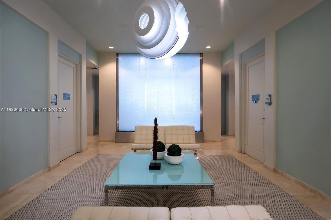 En Venta: $1,950,000 (3 camas, 2 baños, 1300 Pies cuadrados)