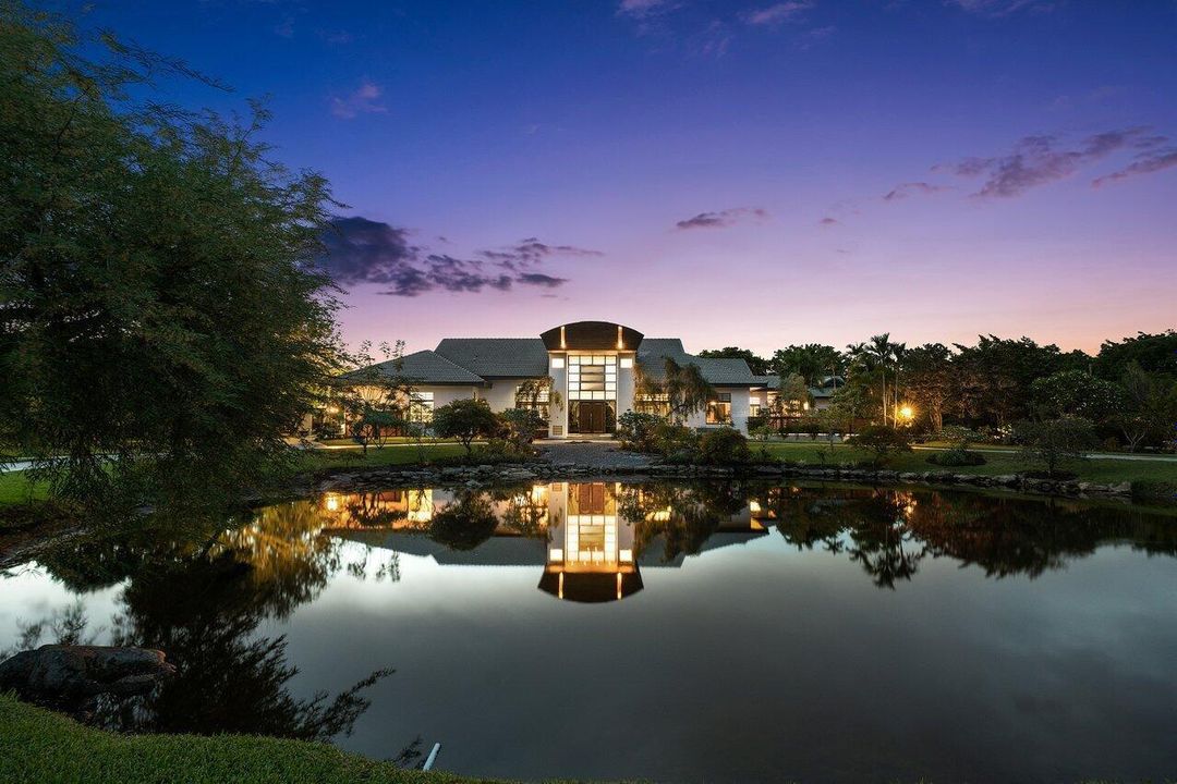 096-8549SurreyLane-BocaRaton-FL-33496-SM