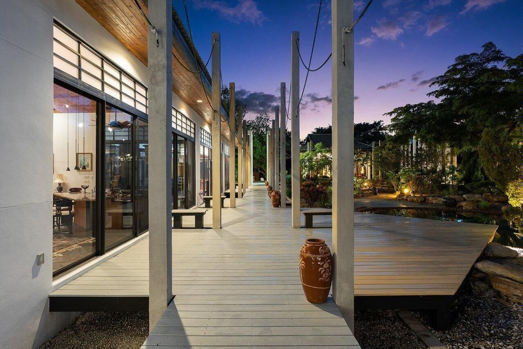 107-8549SurreyLane-BocaRaton-FL-33496-SM