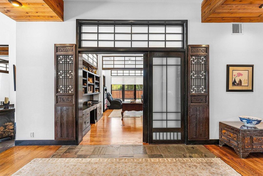 020-8549SurreyLane-BocaRaton-FL-33496-SM