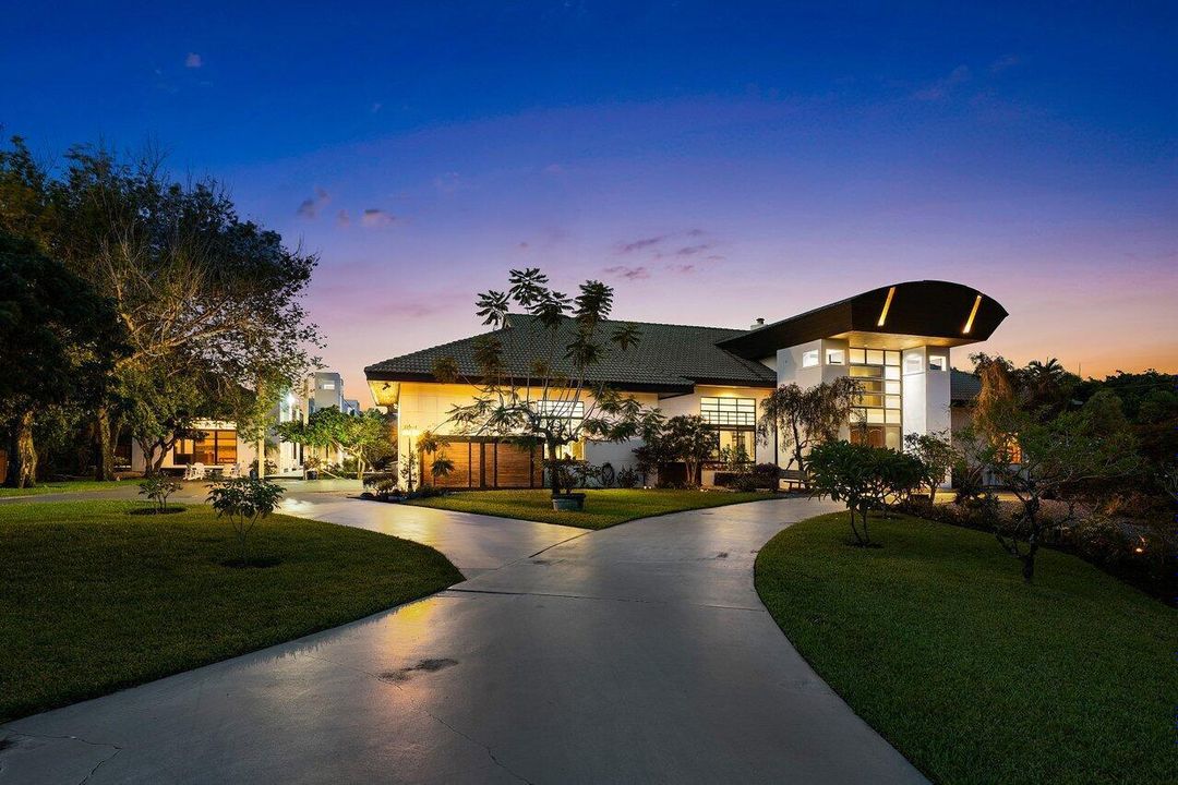 095-8549SurreyLane-BocaRaton-FL-33496-SM