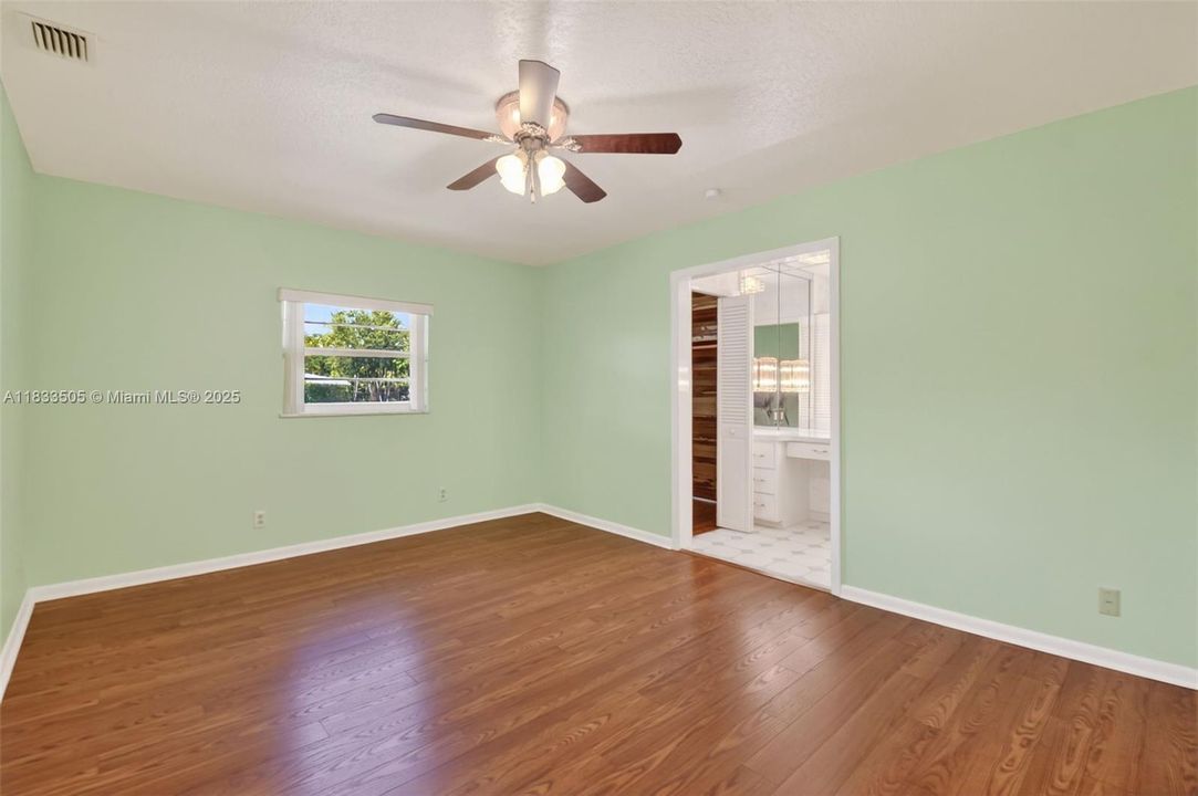 Recently Sold: $1,200,000 (2 beds, 2 baths, 2103 Square Feet)