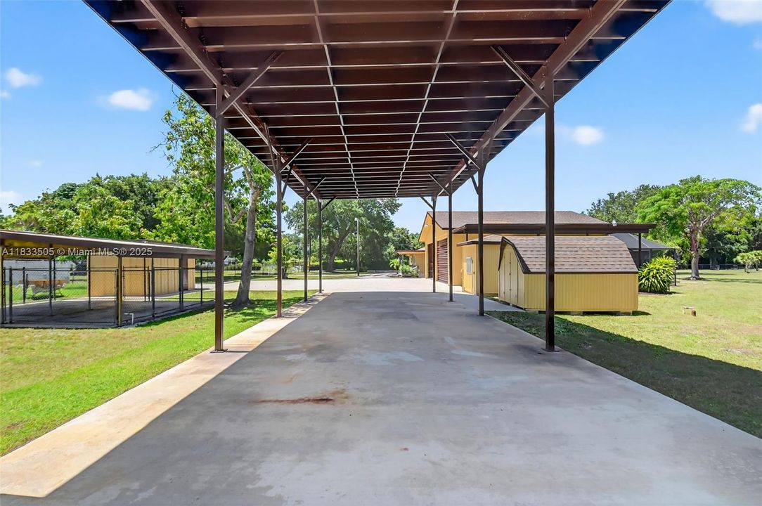 Recently Sold: $1,200,000 (2 beds, 2 baths, 2103 Square Feet)