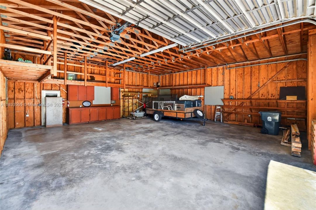 Recently Sold: $1,200,000 (2 beds, 2 baths, 2103 Square Feet)