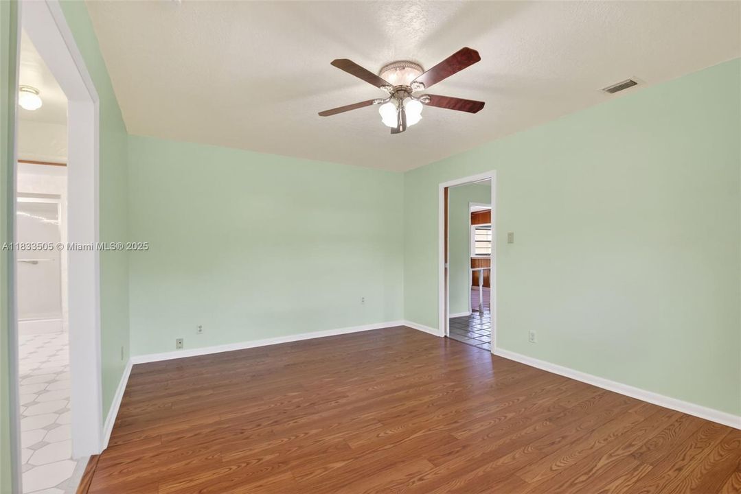 Recently Sold: $1,200,000 (2 beds, 2 baths, 2103 Square Feet)