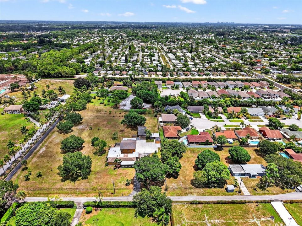 Recently Sold: $1,200,000 (2 beds, 2 baths, 2103 Square Feet)