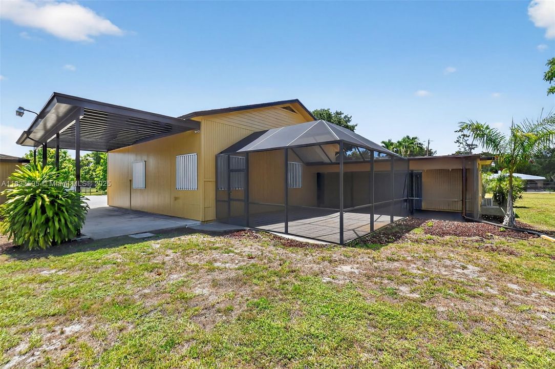 Recently Sold: $1,200,000 (2 beds, 2 baths, 2103 Square Feet)