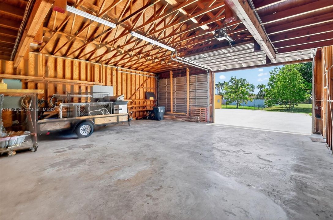 Recently Sold: $1,200,000 (2 beds, 2 baths, 2103 Square Feet)