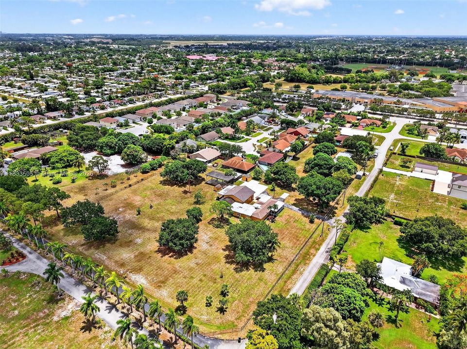 Recently Sold: $1,200,000 (2 beds, 2 baths, 2103 Square Feet)