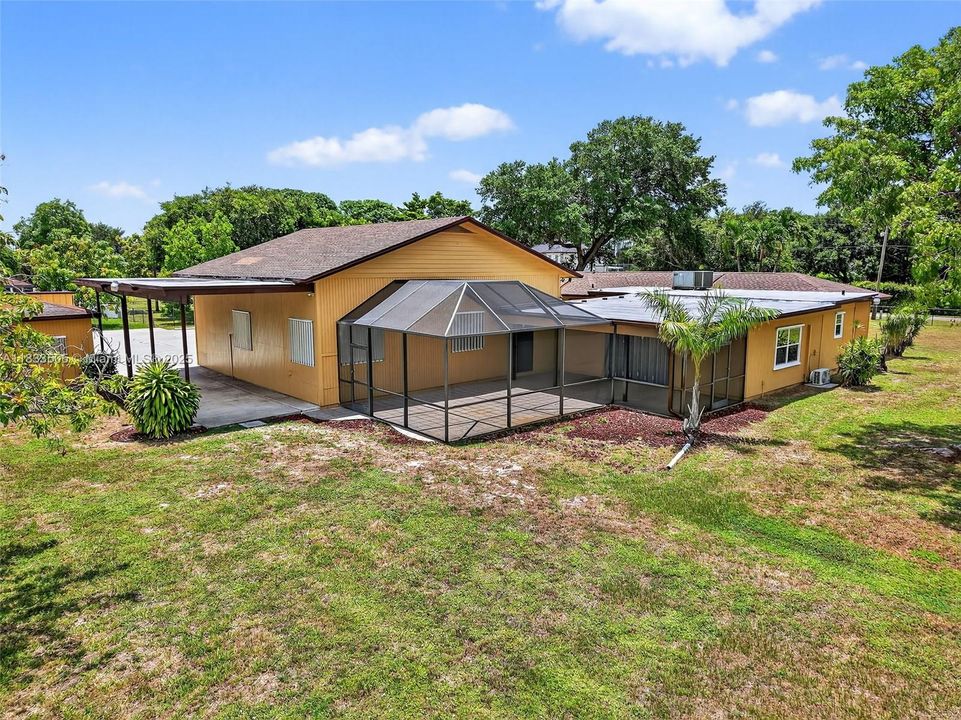 Recently Sold: $1,200,000 (2 beds, 2 baths, 2103 Square Feet)