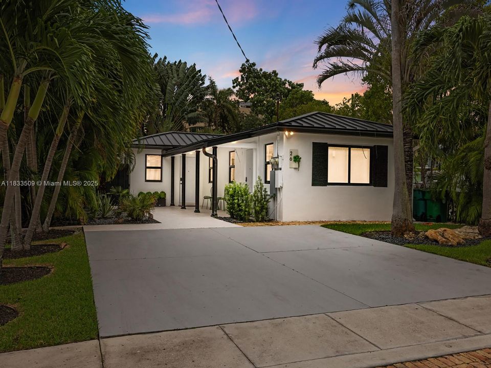 Recently Rented: $2,000 (1 beds, 1 baths, 1325 Square Feet)