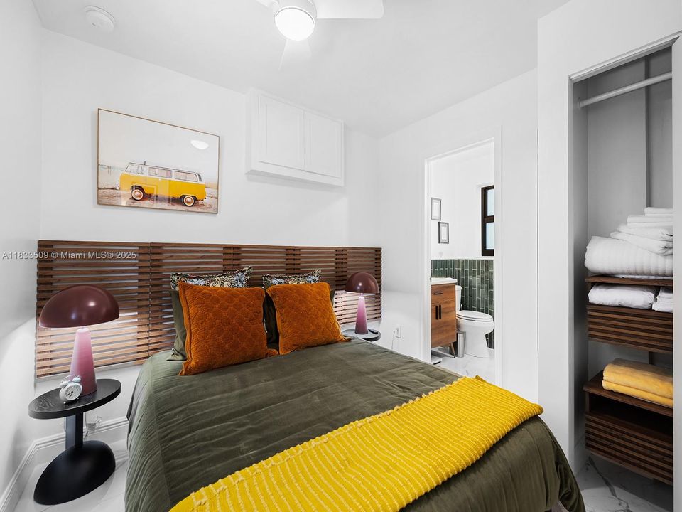 Recently Rented: $2,000 (1 beds, 1 baths, 1325 Square Feet)