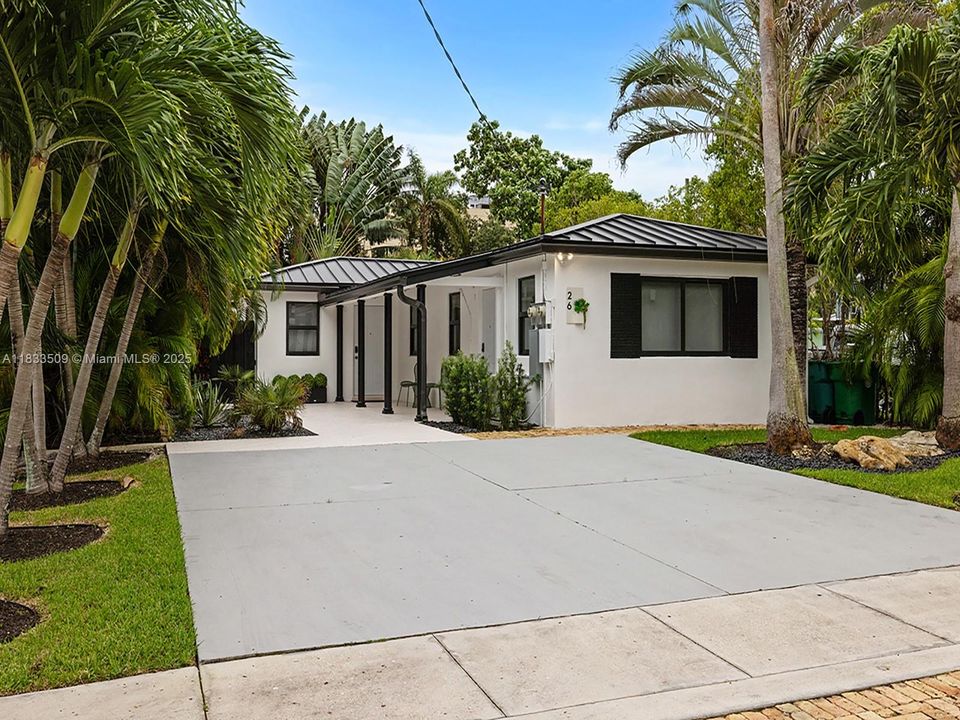 Recently Rented: $2,000 (1 beds, 1 baths, 1325 Square Feet)