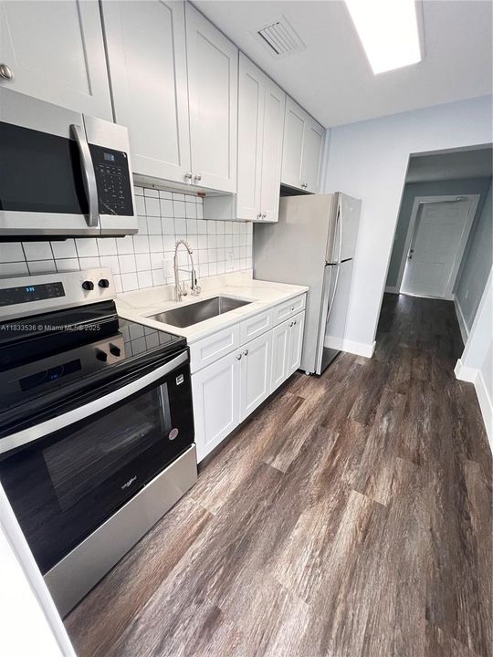 Recently Sold: $650,000 (0 beds, 0 baths, 2600 Square Feet)