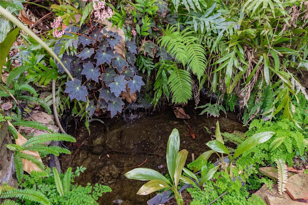 For Sale: $815,000 (3 beds, 2 baths, 1557 Square Feet)