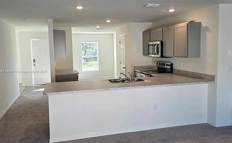 Active With Contract: $4,200 (4 beds, 3 baths, 0 Square Feet)