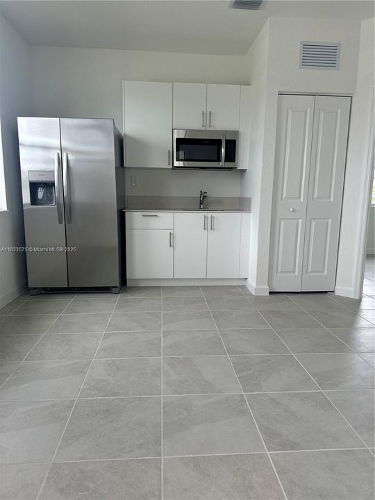 Active With Contract: $4,200 (4 beds, 3 baths, 0 Square Feet)