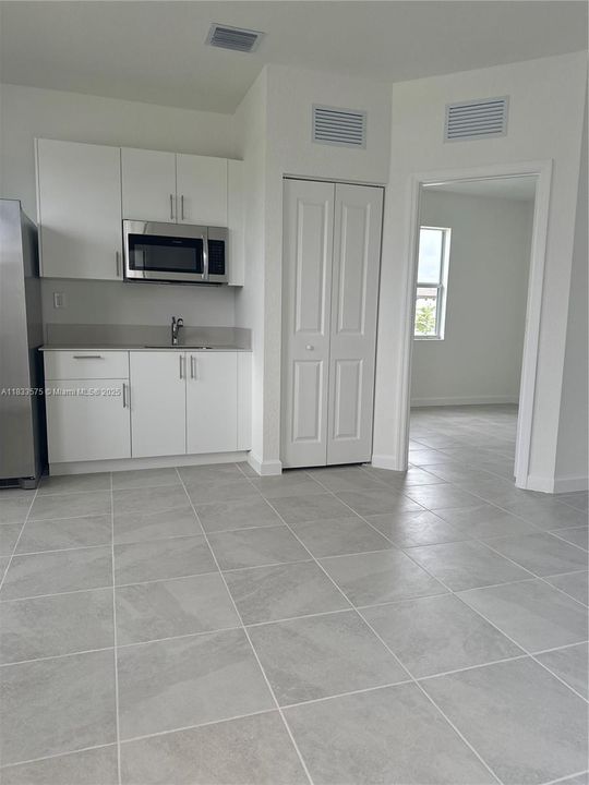 Active With Contract: $4,200 (4 beds, 3 baths, 0 Square Feet)