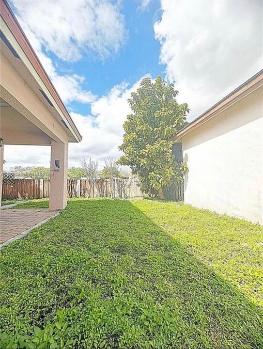 Recently Rented: $3,450 (3 beds, 2 baths, 1348 Square Feet)