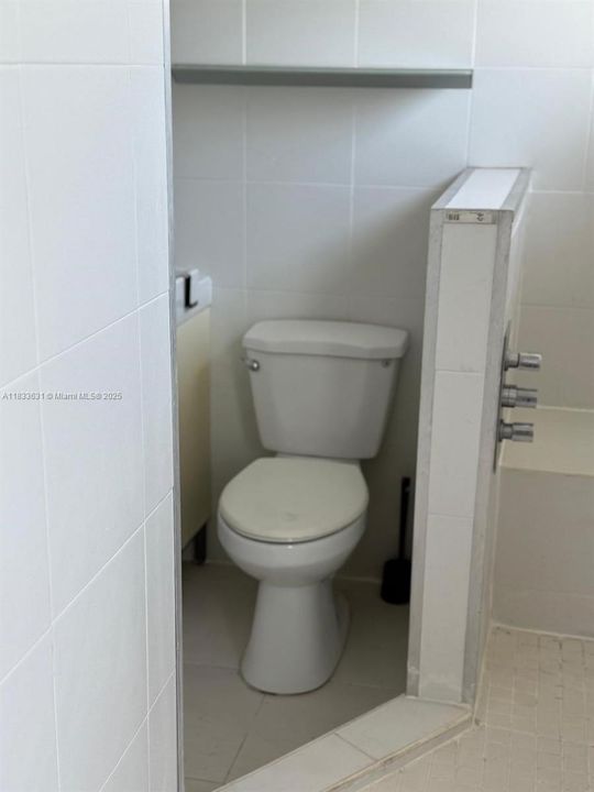 Vendido Recientemente: $126,000 (0 camas, 1 baños, 380 Pies cuadrados)