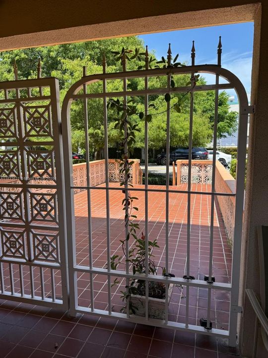 Vendido Recientemente: $126,000 (0 camas, 1 baños, 380 Pies cuadrados)
