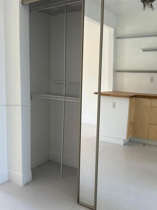 Vendido Recientemente: $126,000 (0 camas, 1 baños, 380 Pies cuadrados)