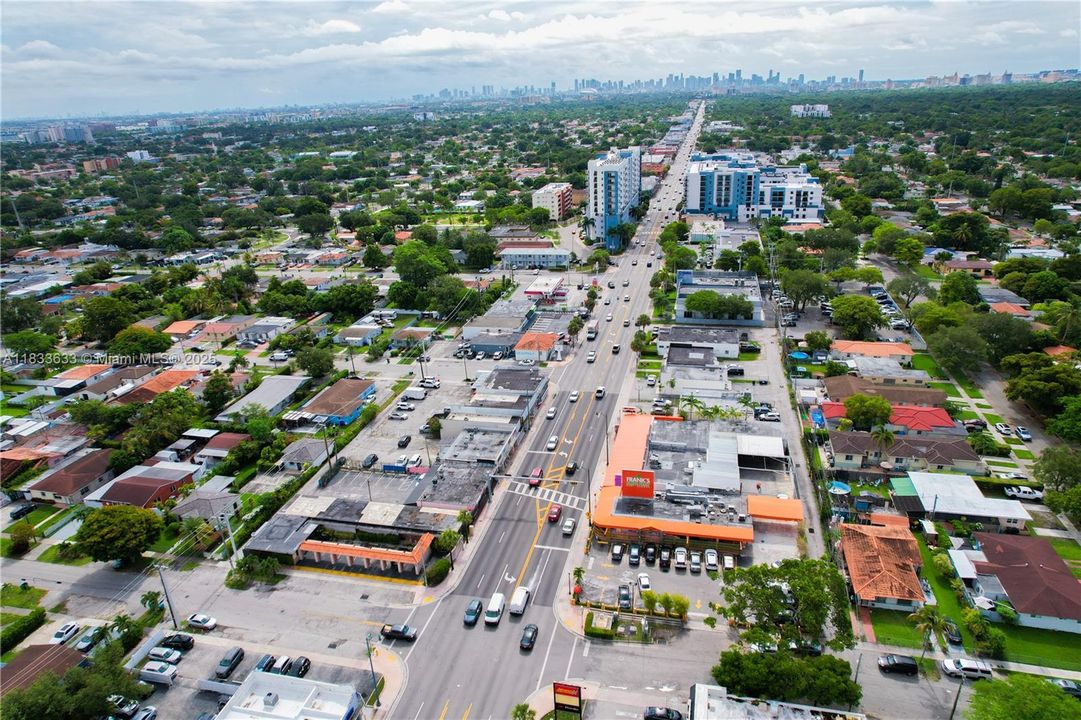 合同活跃: $1,500,000 (0 贝兹, 0 浴室, 0 平方英尺)