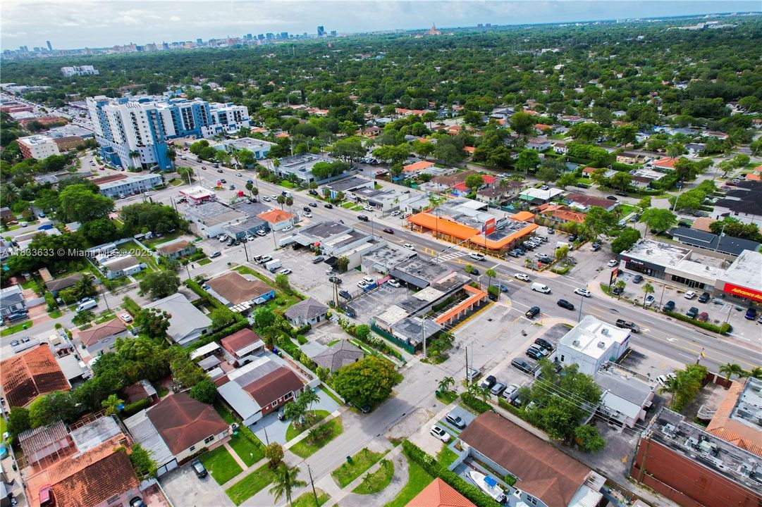 合同活跃: $1,500,000 (0 贝兹, 0 浴室, 0 平方英尺)