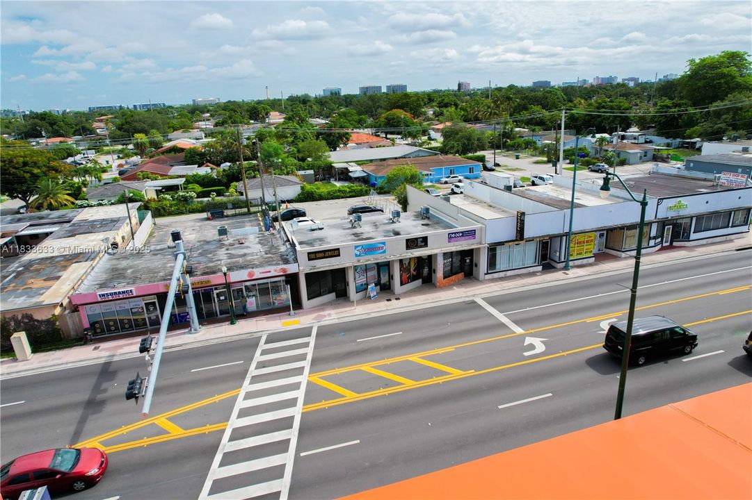 合同活跃: $1,500,000 (0 贝兹, 0 浴室, 0 平方英尺)