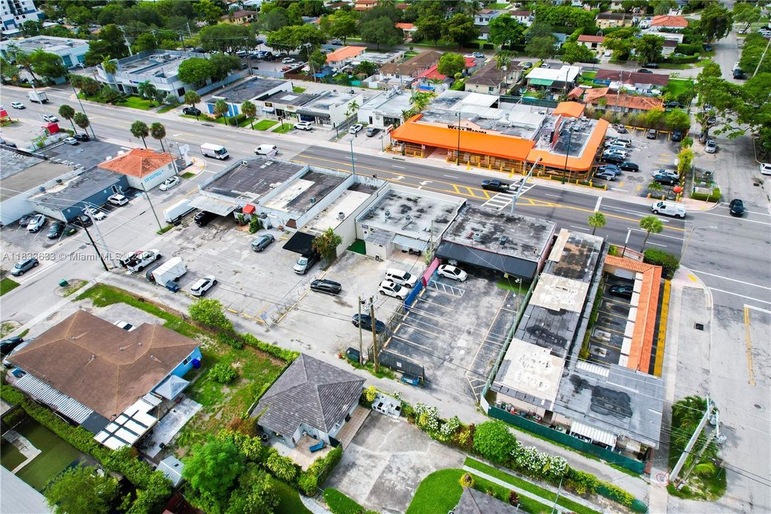 合同活跃: $1,500,000 (0 贝兹, 0 浴室, 0 平方英尺)