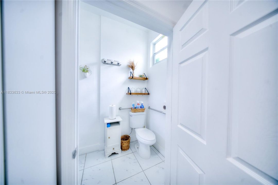 合同活跃: $1,500,000 (0 贝兹, 0 浴室, 0 平方英尺)