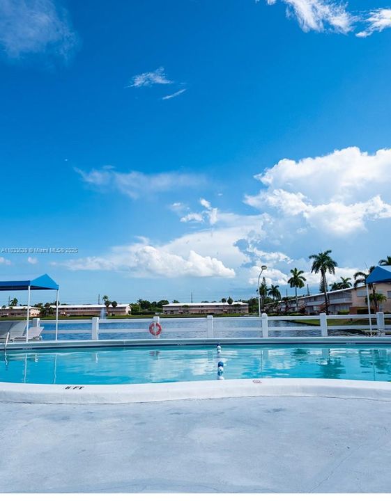 待售: $99,000 (1 贝兹, 1 浴室, 625 平方英尺)