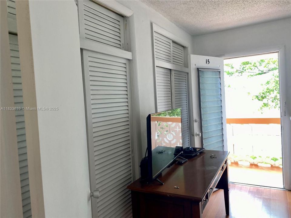 待售: $99,000 (1 贝兹, 1 浴室, 625 平方英尺)