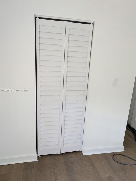 Active With Contract: $399,900 (3 beds, 1 baths, 1513 Square Feet)