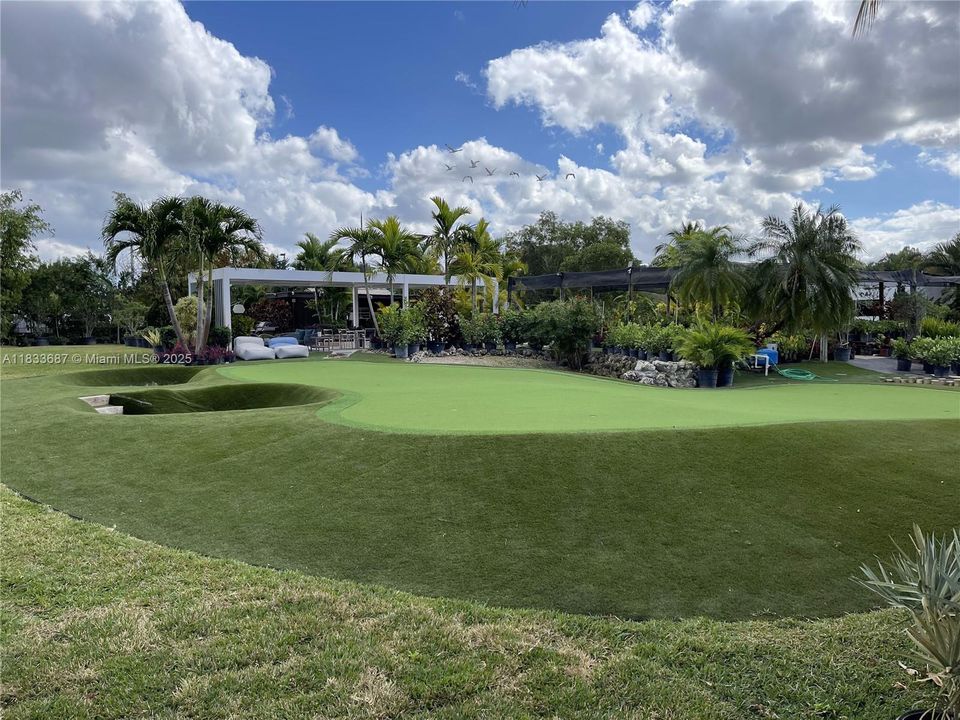 待售: $1,000,000 (1.30 acres)