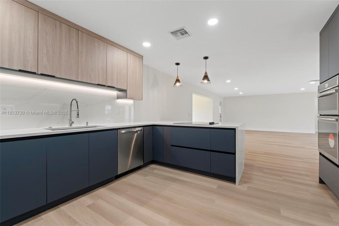 Active With Contract: $769,000 (4 beds, 2 baths, 2241 Square Feet)