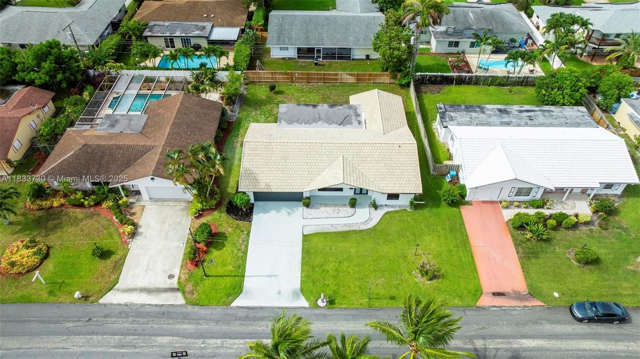 Active With Contract: $769,000 (4 beds, 2 baths, 2241 Square Feet)