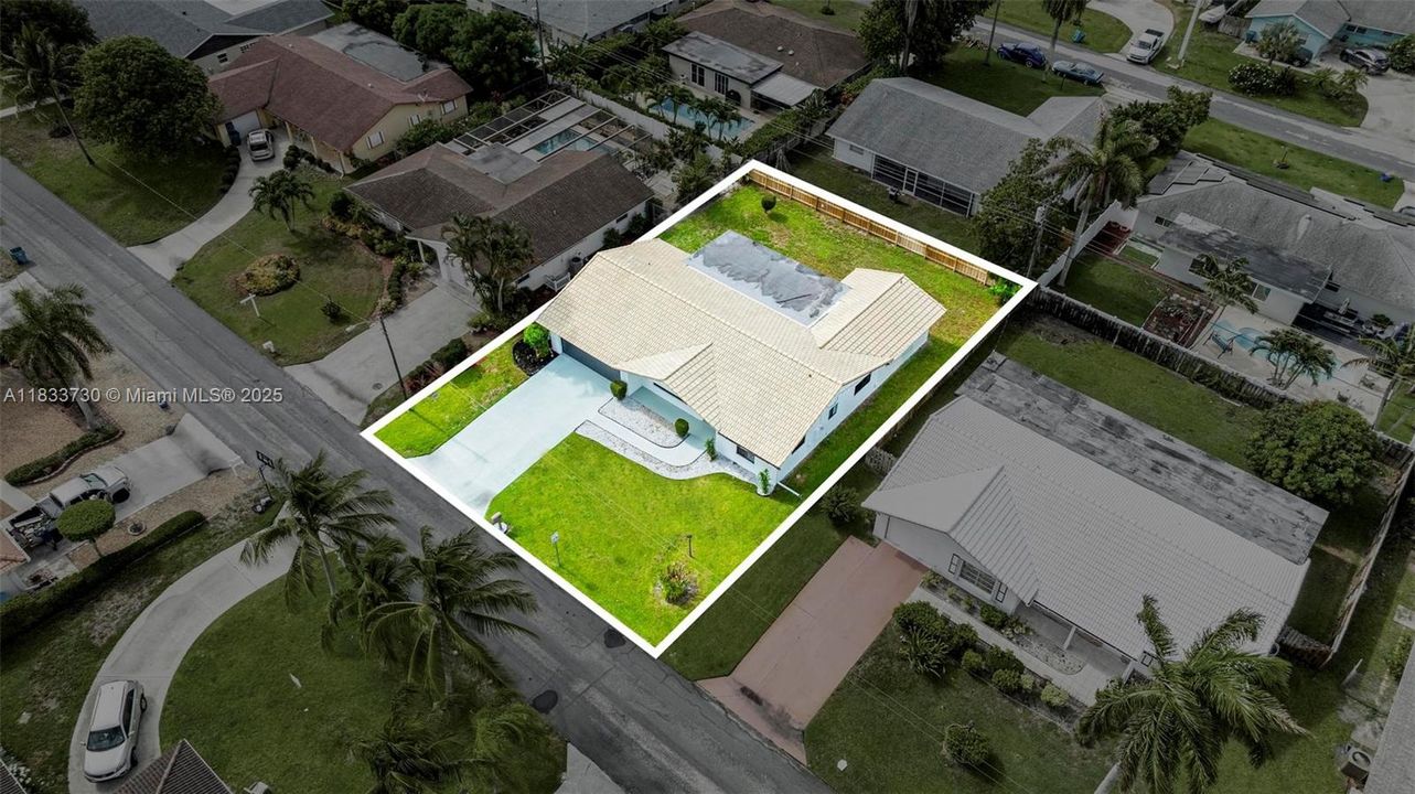 Active With Contract: $769,000 (4 beds, 2 baths, 2241 Square Feet)