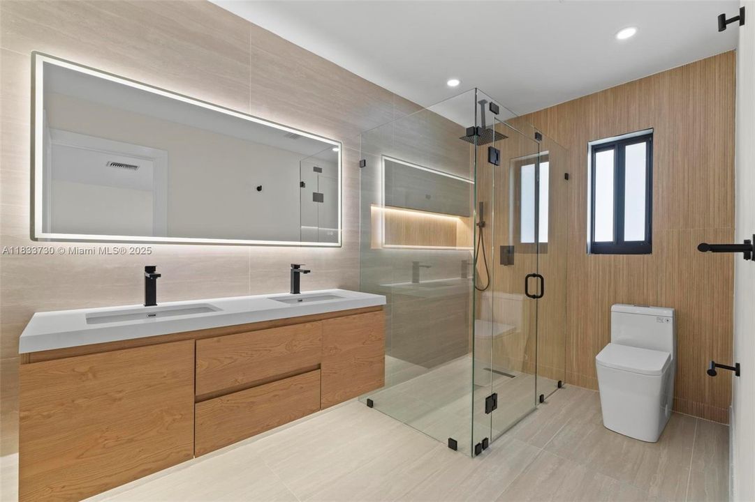 Active With Contract: $769,000 (4 beds, 2 baths, 2241 Square Feet)