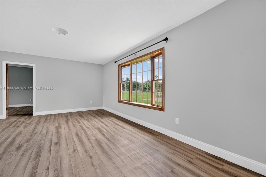 最近租的: $5,000 (3 贝兹, 2 浴室, 1748 平方英尺)