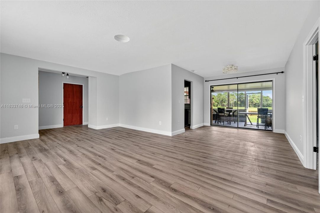 最近租的: $5,000 (3 贝兹, 2 浴室, 1748 平方英尺)